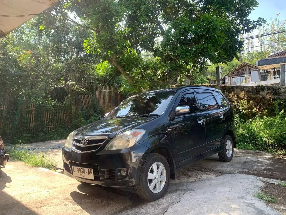 avanza 2011 1.3 G AT bensin