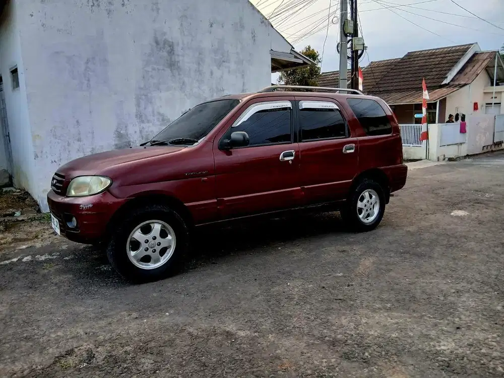 TARUNA FGX 2002 MERAH