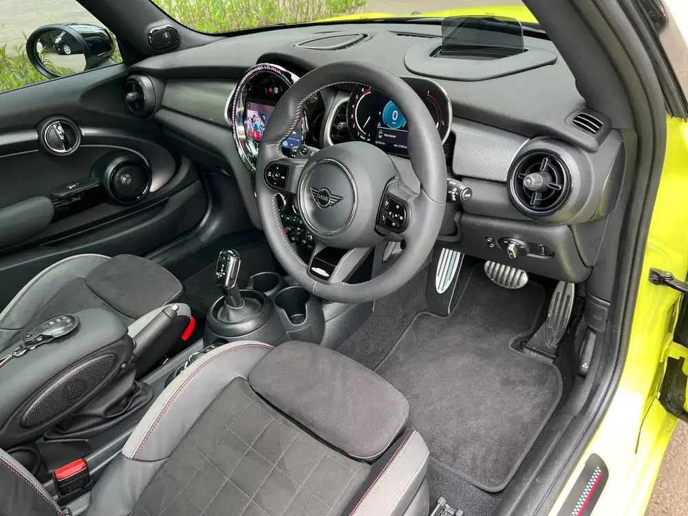 KM.2.000 PERFECT MINI COOPER JCW 2.0 ASLI 2024/2023 ZESTY YELLOW TDP75