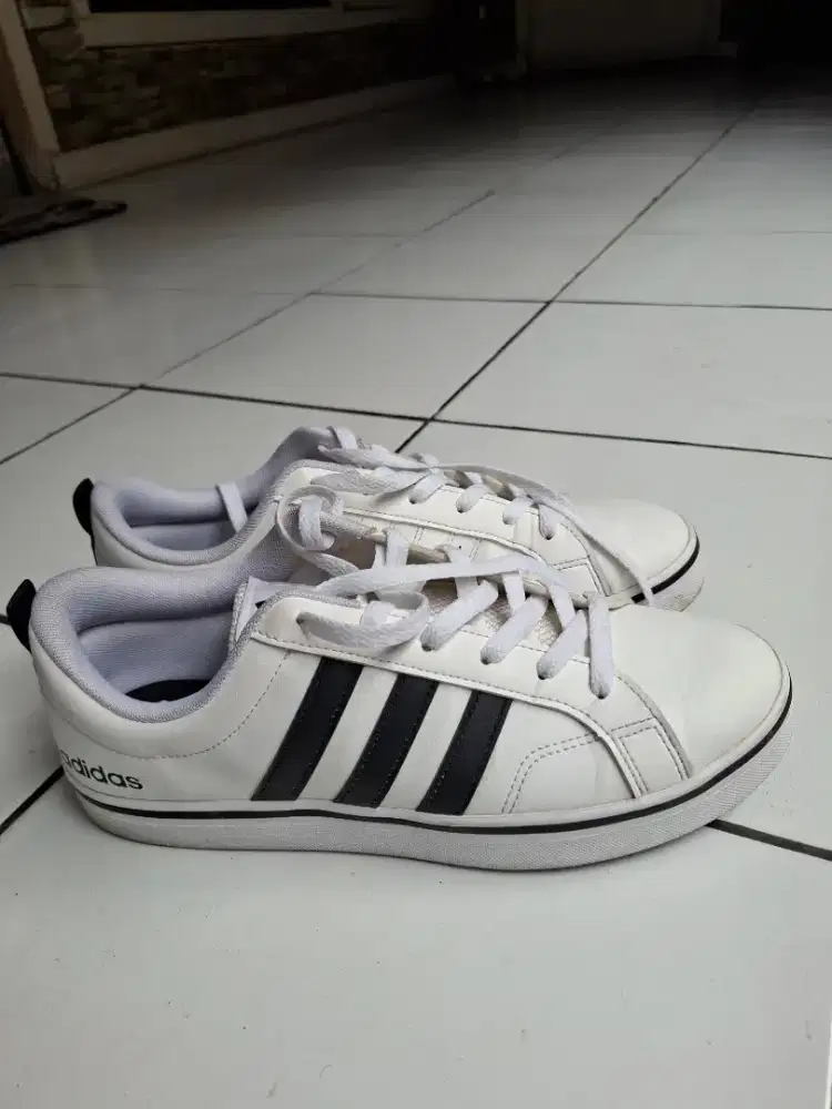 Bundling 2 sepatu original Adidas dan willow