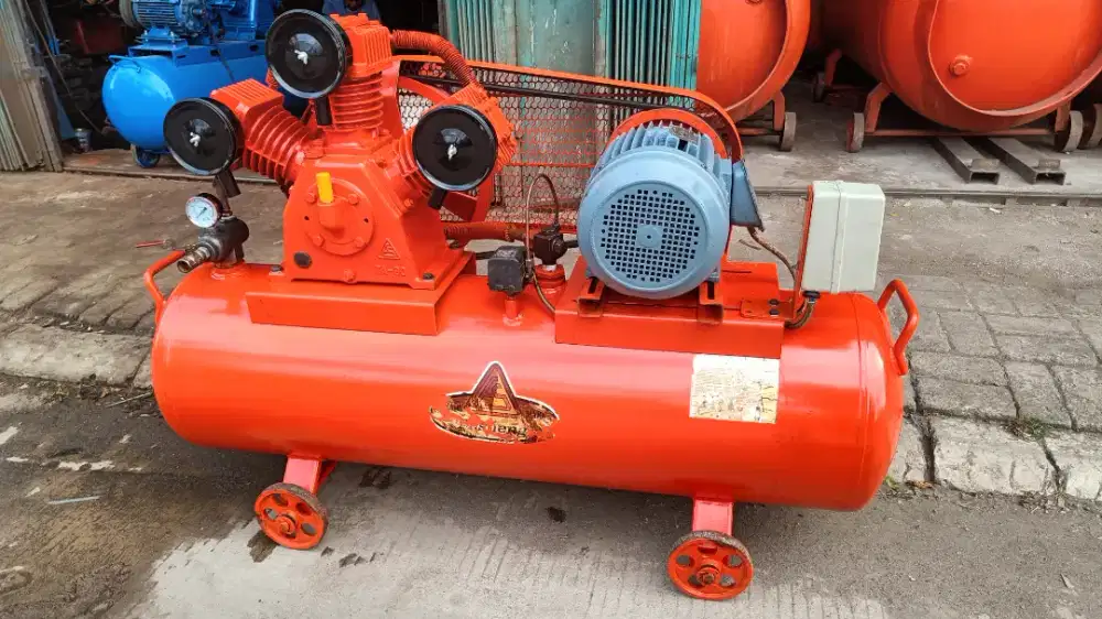 Kompresor fusheng 5 HP siap kerja bergaransi Air compressor piston