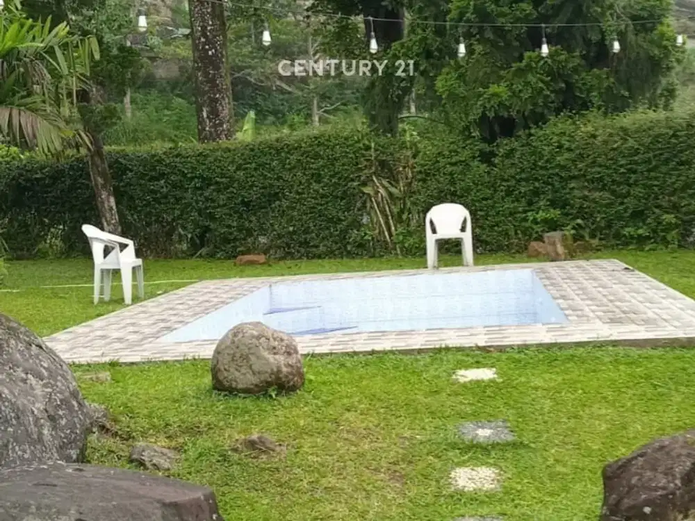 Dijual Villa Strategis Harga Menarik Di Cisarua Bogor