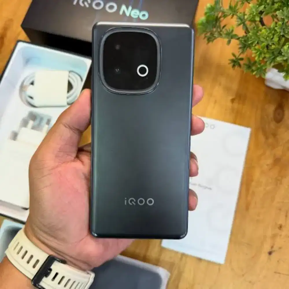 Iqoo neo 10 8/256