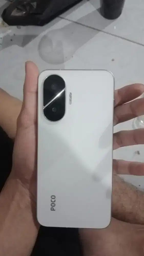 POCO F7  ram 12/512 GB