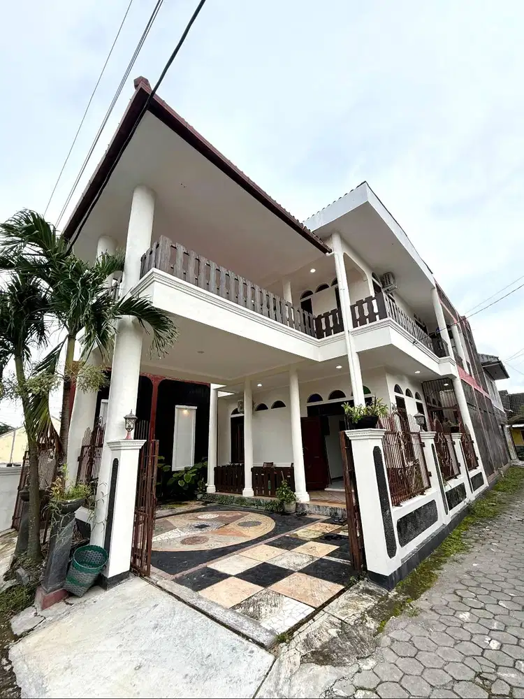 Rumah Strategis Bonus Furniture dekat Jalan Kaliurang Km 7