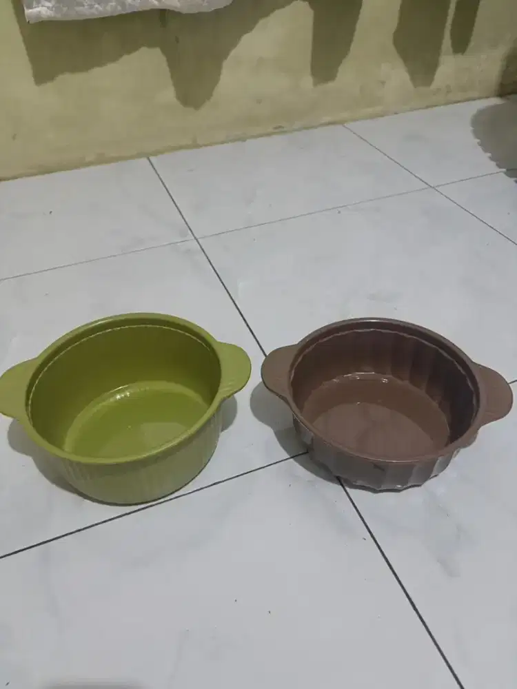 Baskom Makanan + Tutup 2 Pcs Kondisi Baru – Gratis