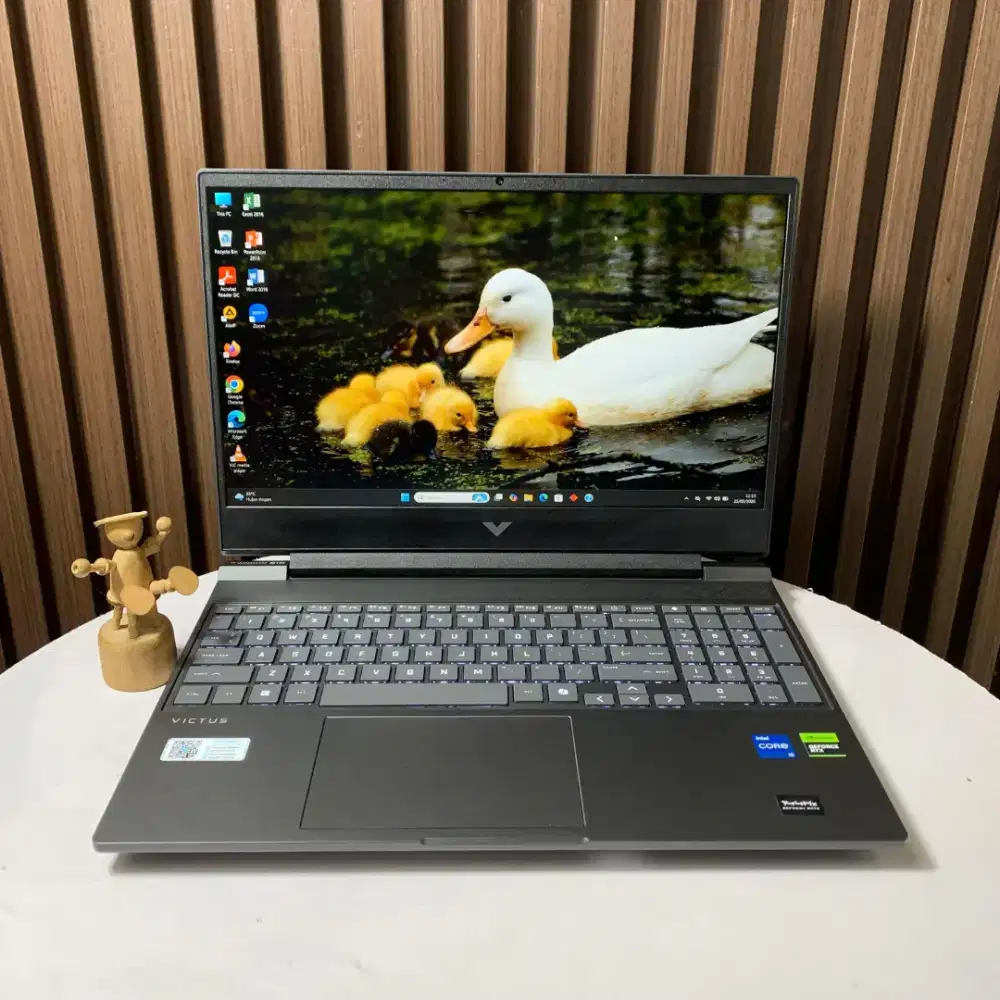 Laptop Hp Victus 15-fa2716TX