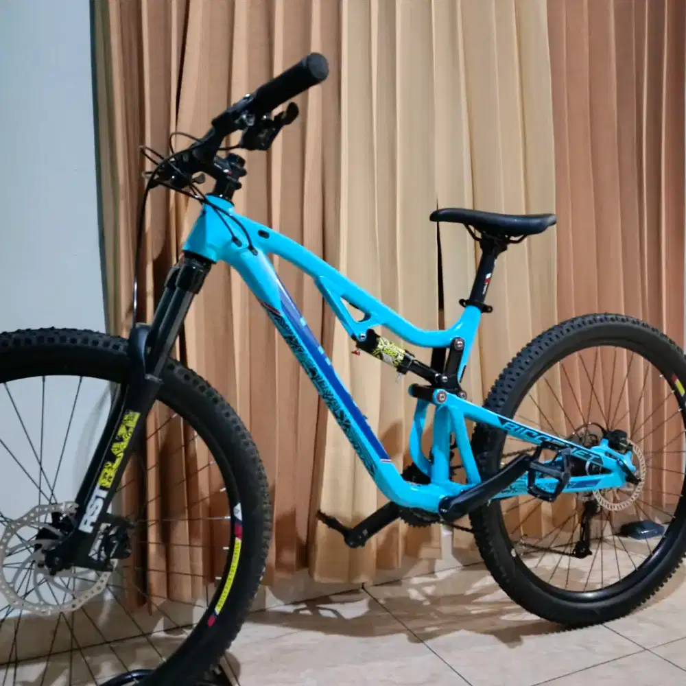 Sepeda Trhill Richocet