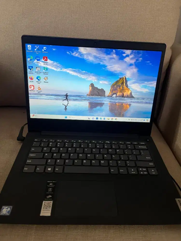 Laptop Lenovo Ideapad Slim 3