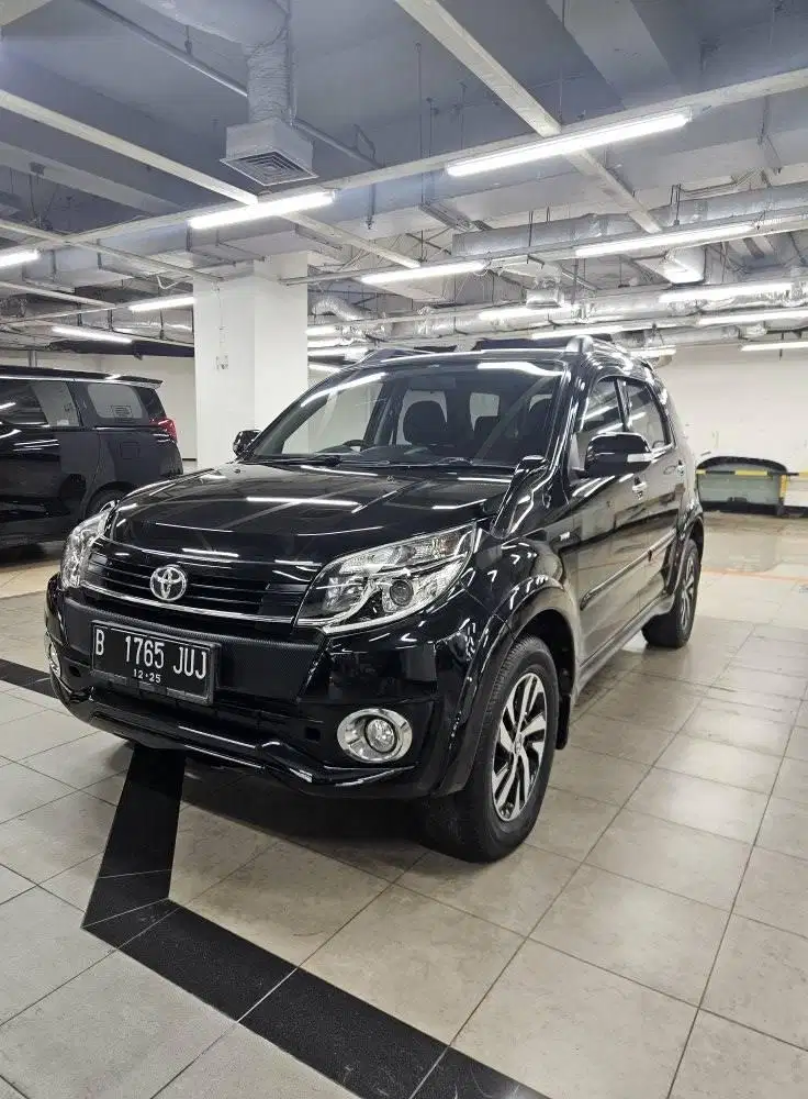 Toyota Rush G 2015 AT Hitam