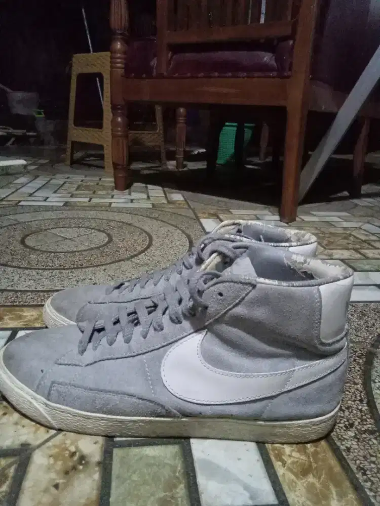 Nike Blazer Grey