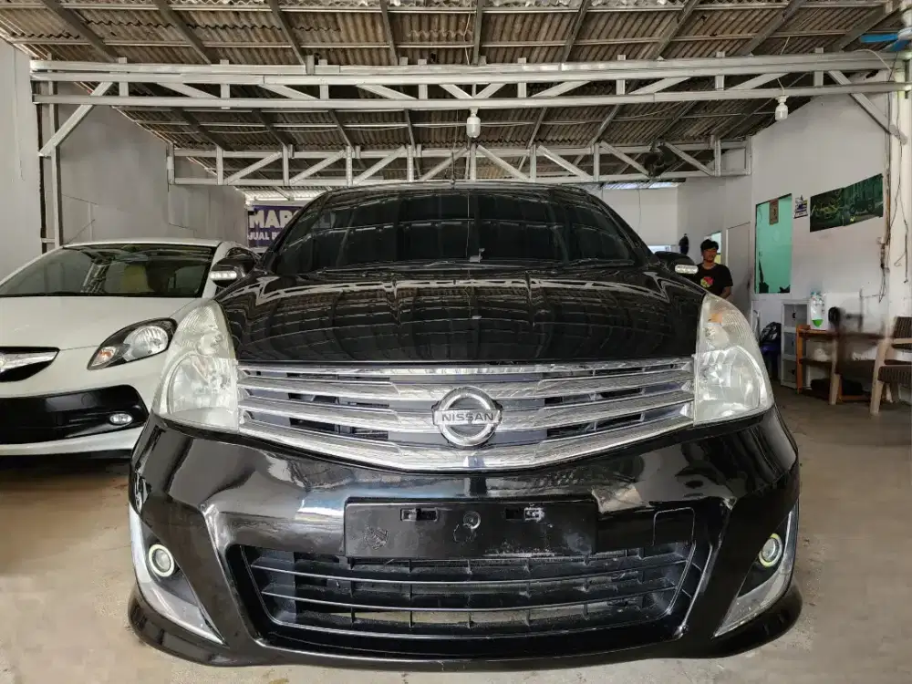 Grand Livina Hws a/t 2012 dp suka 2