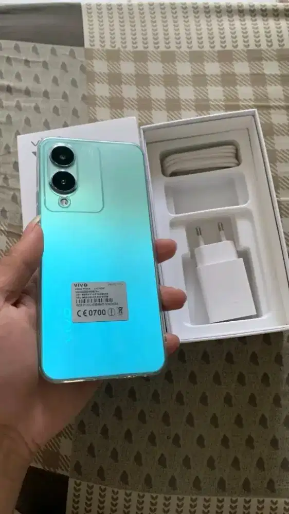 Vivo y17s 8/256