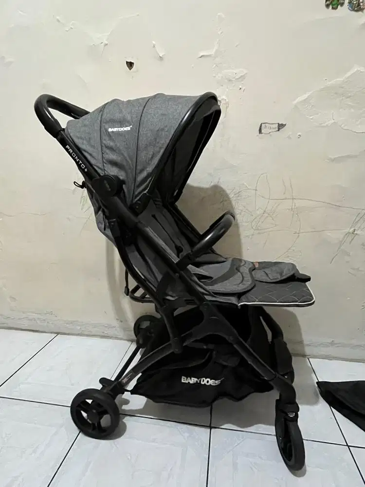 Stroller Bayi merk Babydoes, Like New