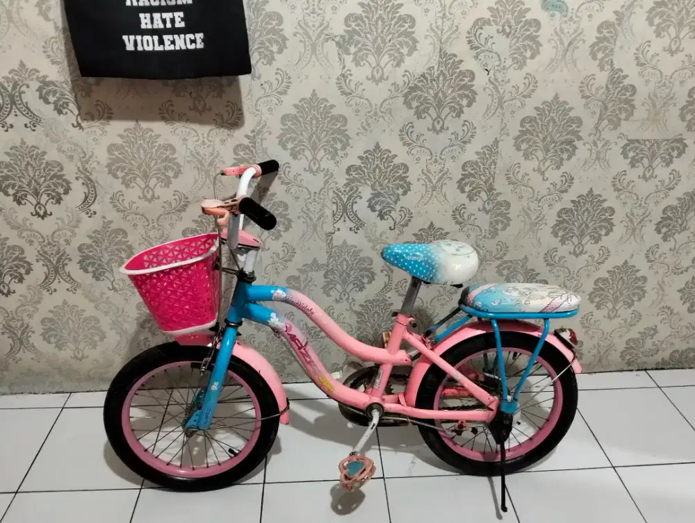 Sepeda  anak ukuran 16 untuk umur 5-7 tahun