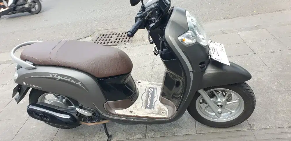 Scoopy Stylish th 2019 mulus pool pjk baru 03-2027