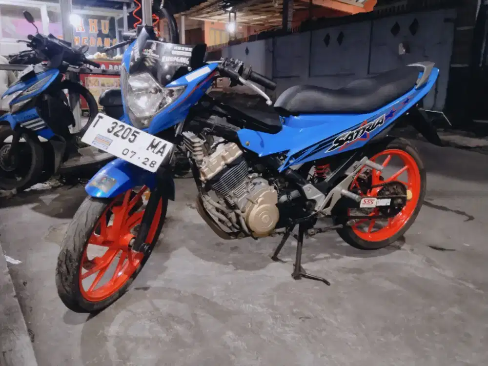 Dijual motor satria masihh joss