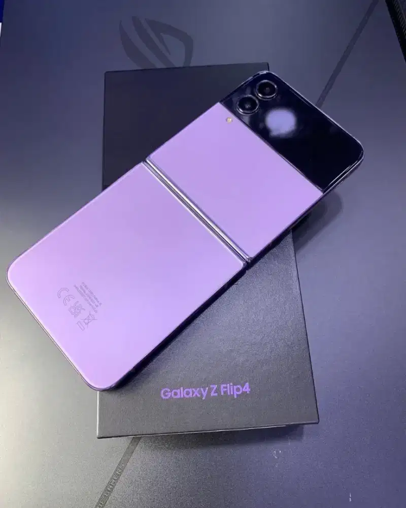 Samsung Galaxy Flip 4 Super Mulus / langka