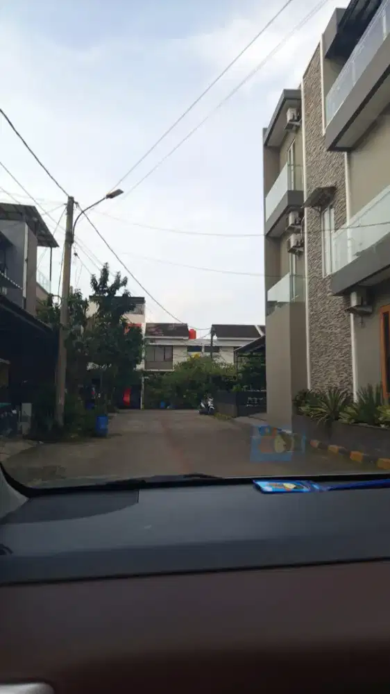 BUTUH UNTUK BEBERES RUMAH