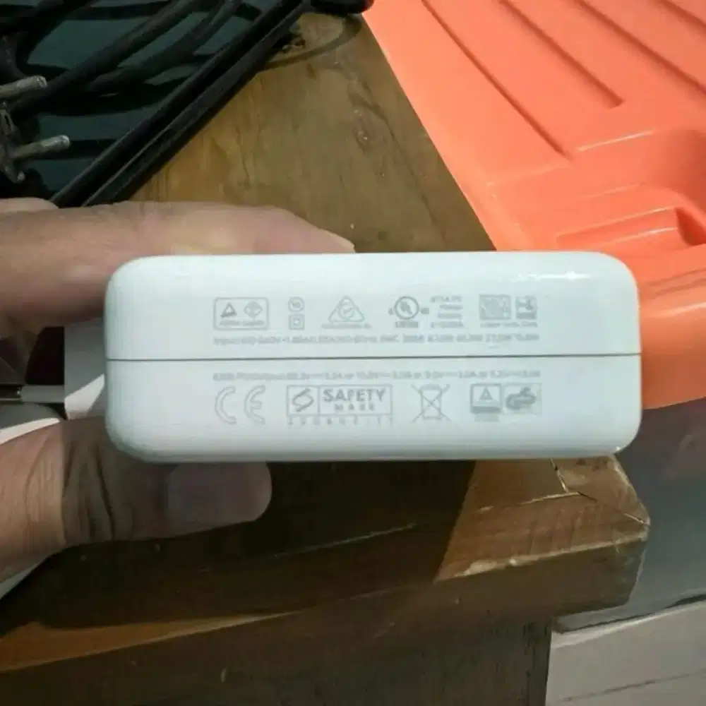 Apple magsafe ori bawaan mesin