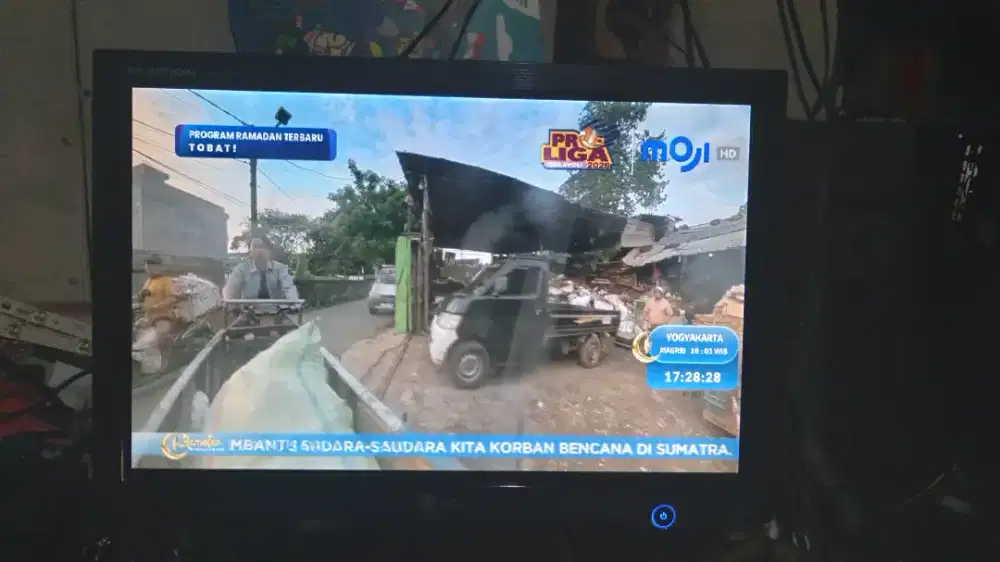 Monitor/tv LCD LG 17 inch & STB kondisi OK