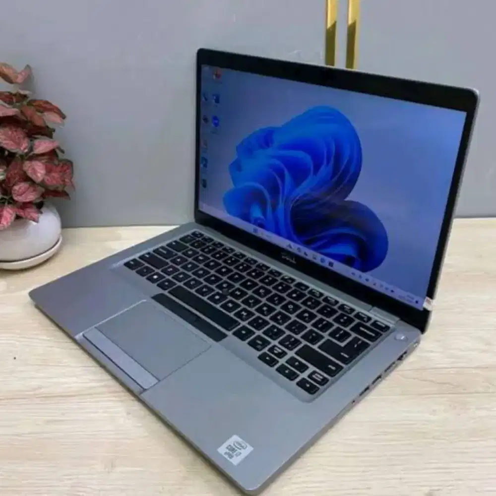 Dell 5410 icore7 gen10 16/256