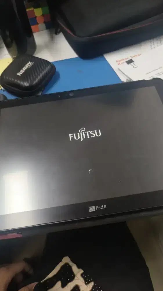 Fujitsu tab window 8gb 128