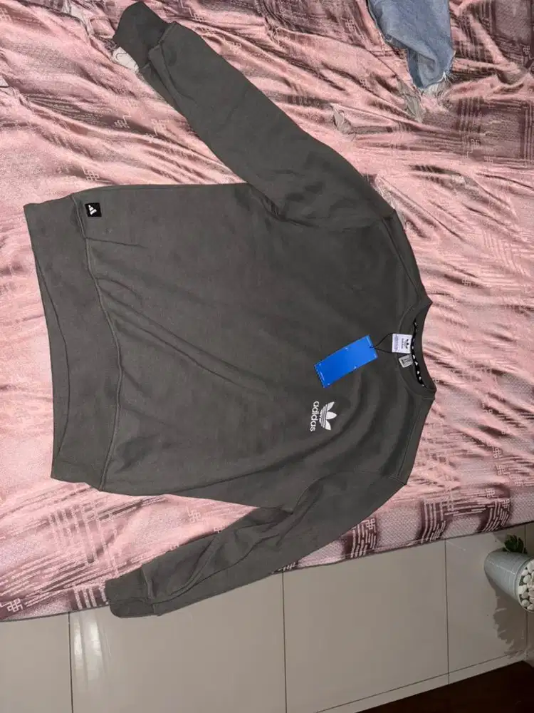 sweater adidas (NEW)