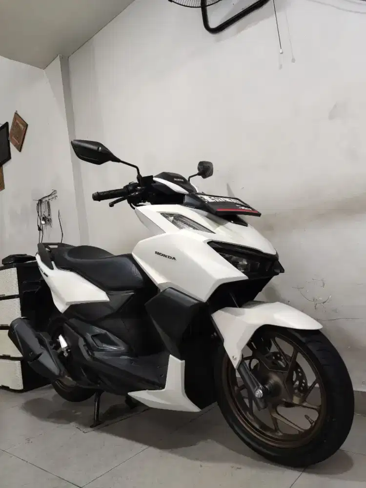 Vario 160 CBS 2025 Putih Mulus Plat Jakarta Low Km ABBA