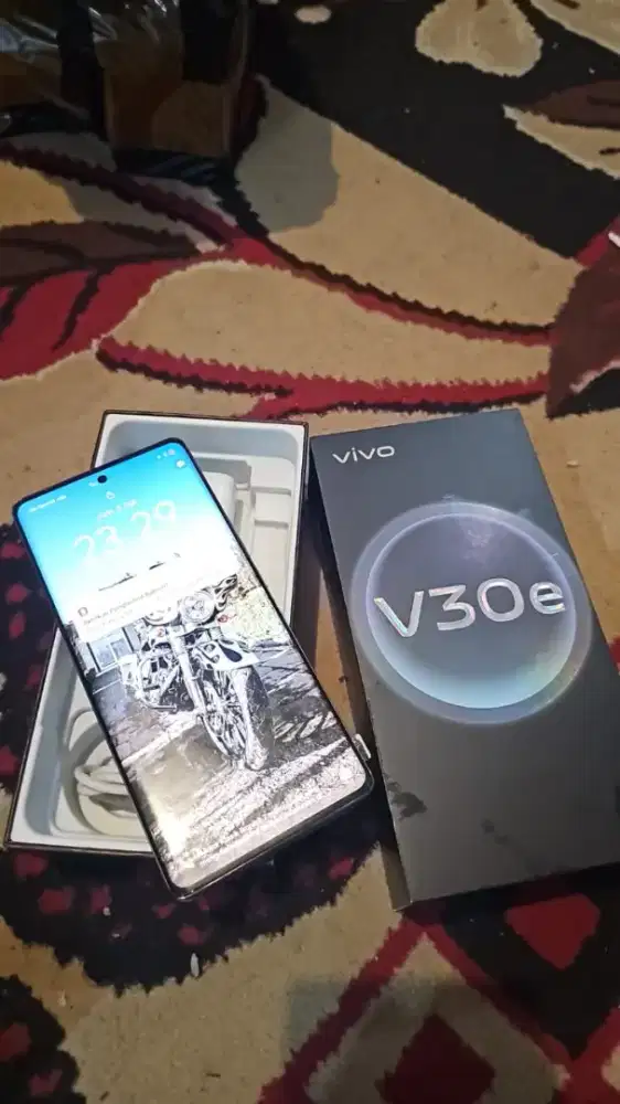 Vivo V30e 8/128 GB
