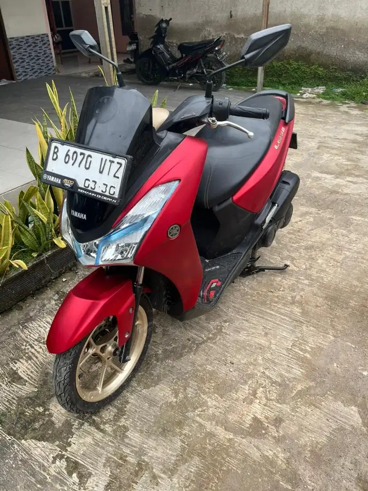 Lexi 125 S Keyles Merah Doff