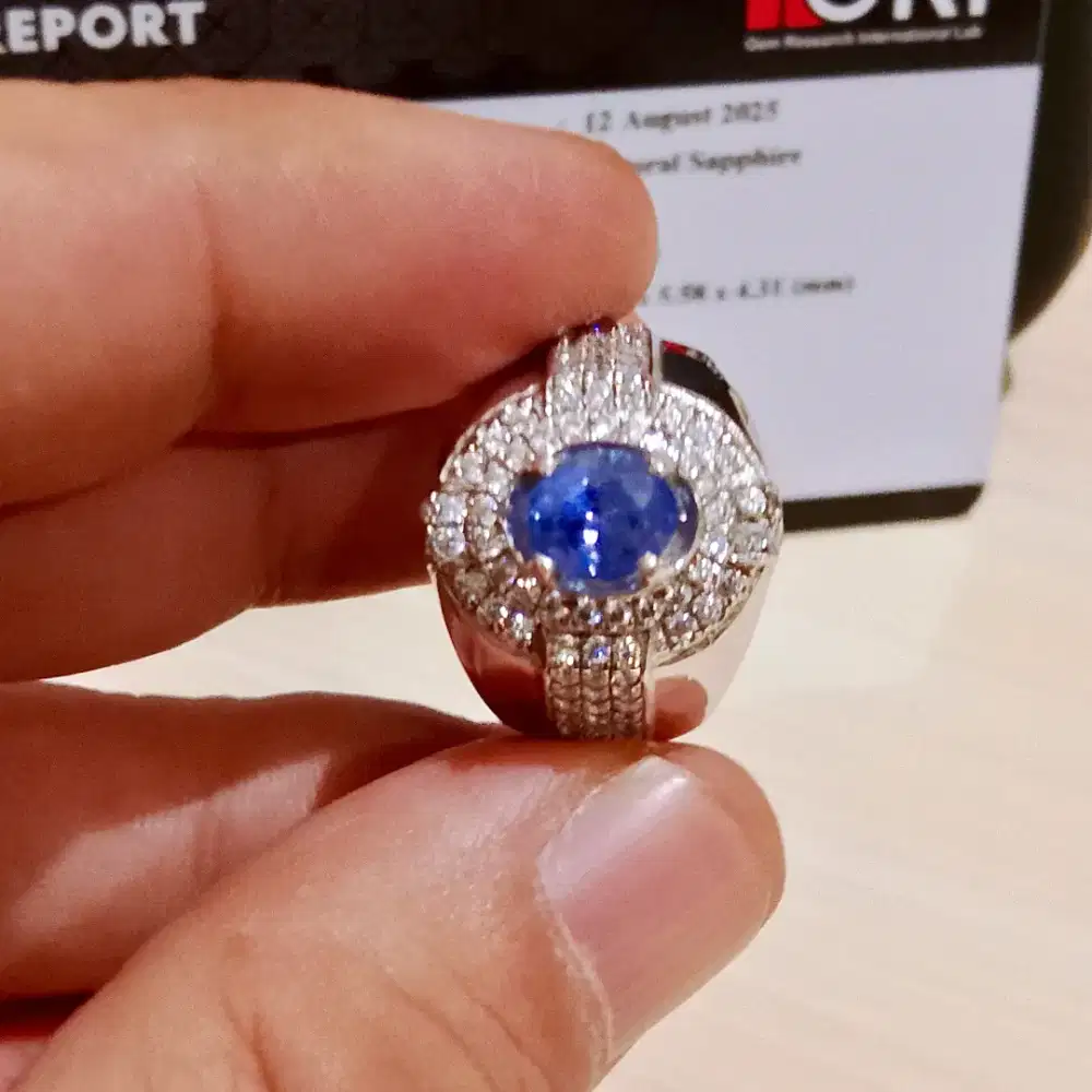 Natural Blue Sapphire (Ceylon)