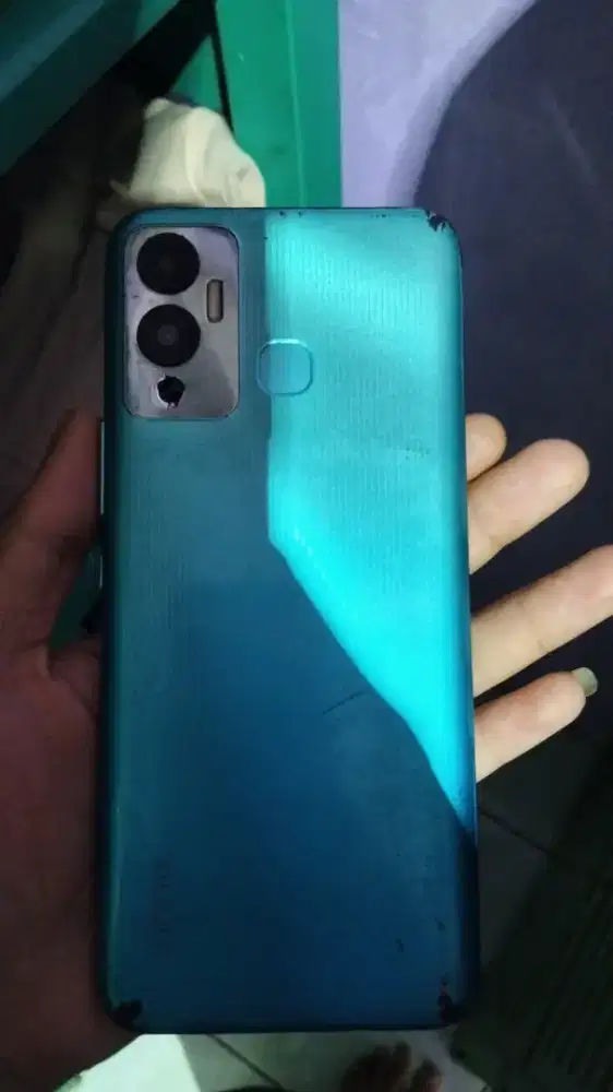 infinix 12 play 4+2 / 64 mati