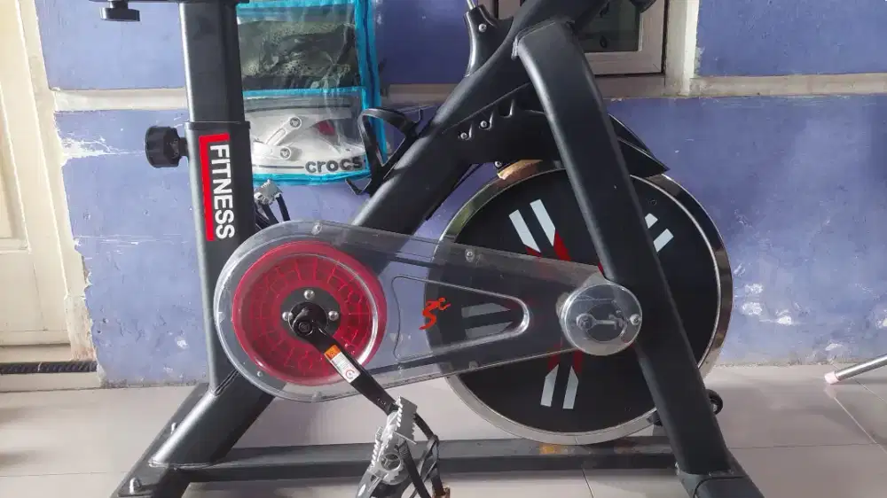 Dijual cepat sepeda statis spinning bike Ipedro Ireborn fitness