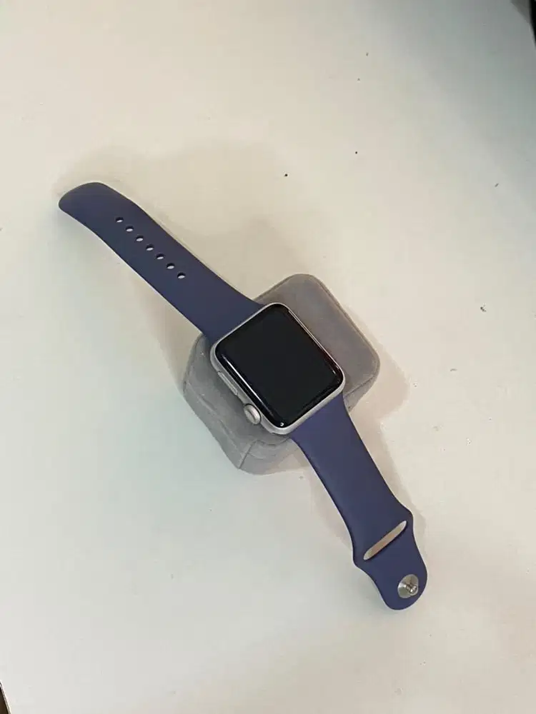 Apple Watch (Silver)