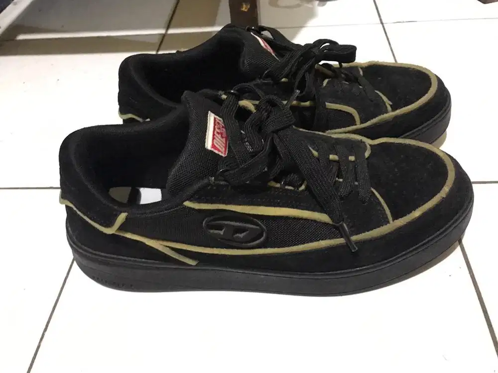 Sepatu diesel s-sinna low x