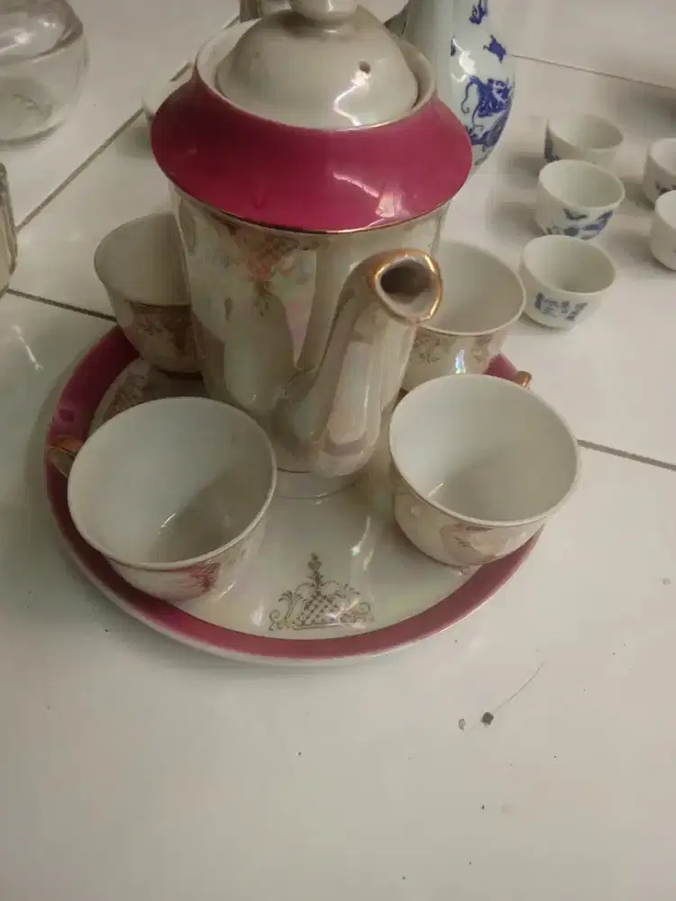 Jual 2 buah tea seat+ wadah2+ vas bunga...crystal