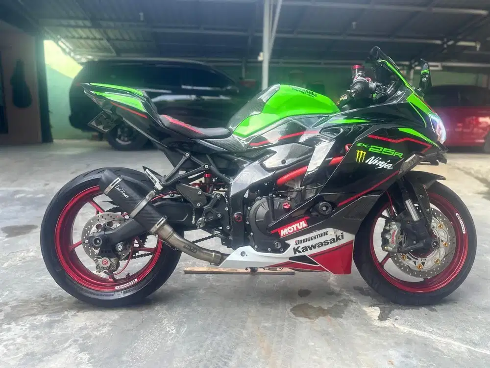 Kawasaki ninja zx25R/cbr zx25-R abs qs modif hedon 2022,km 25rb,mewah