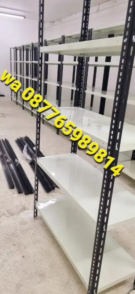 Rak besi serbaguna ramping