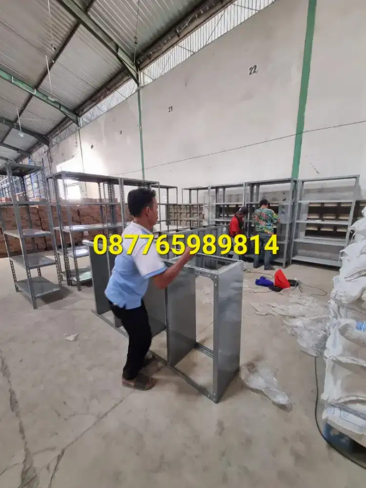 Rak besi serbaguna ramping