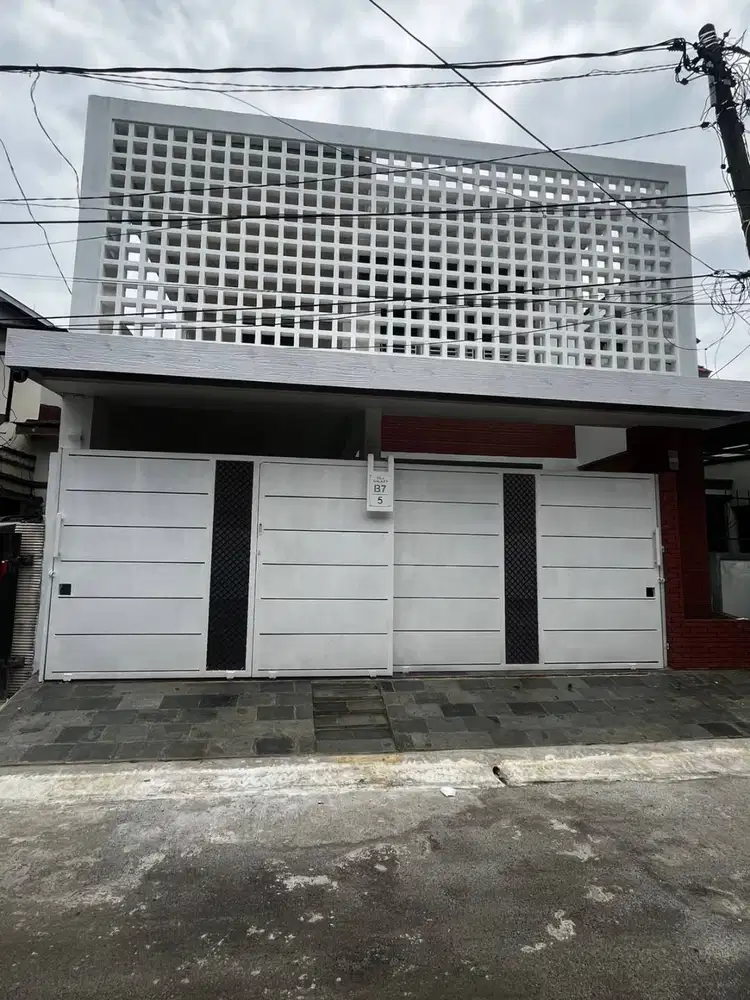 Disewakan Rumah Full Renovasi Di Grand Galaxy City - Bekasi