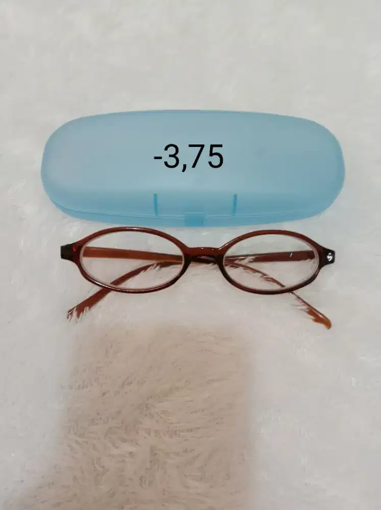 Kacamata ( minus _3,75 )photochromic anti radiasi ori 120 pas Cilebut