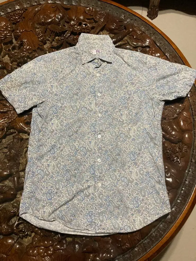 Kemeja uniqlo motif original