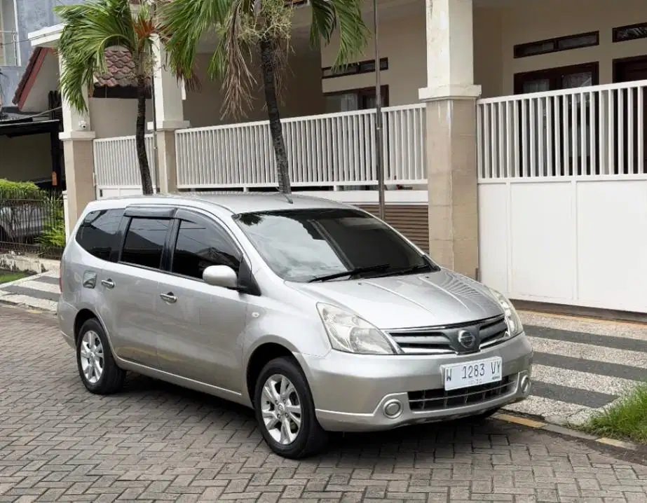 Grand Livina 1.5 SV Manual 2011 - cash/kredit