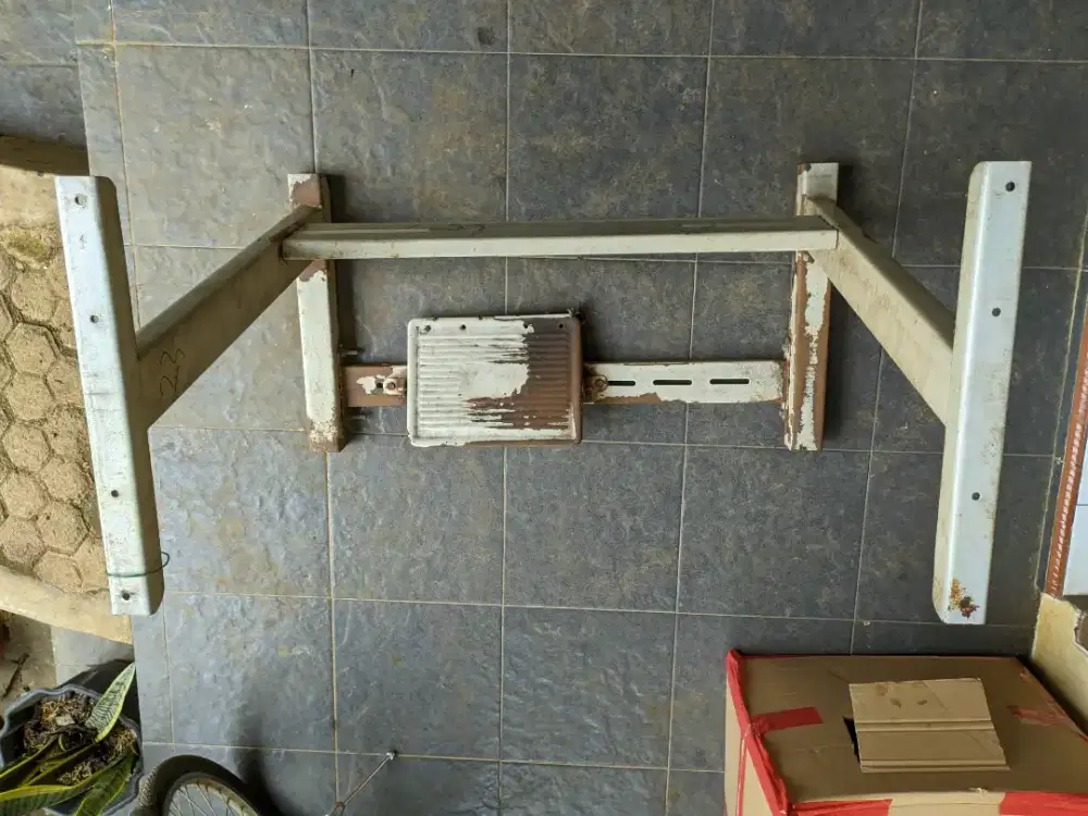 Kaki meja mesin jahit industri bekas model z