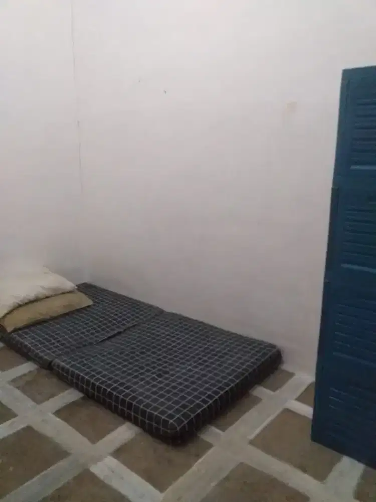 Kost murah free wifi