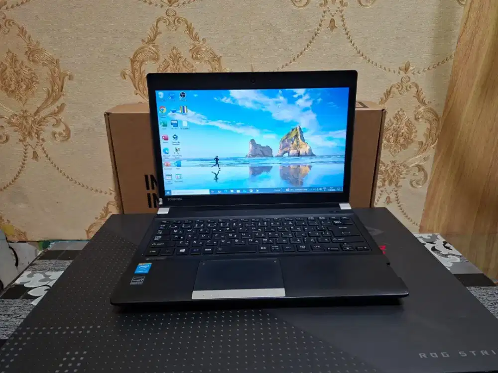 Toshiba Dynabook R734/K