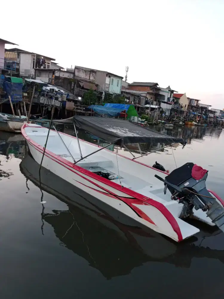 Dijual perahu mancing FIber