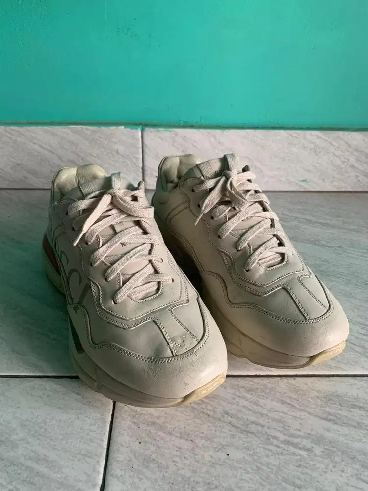 Gucci ivory printed sneakers