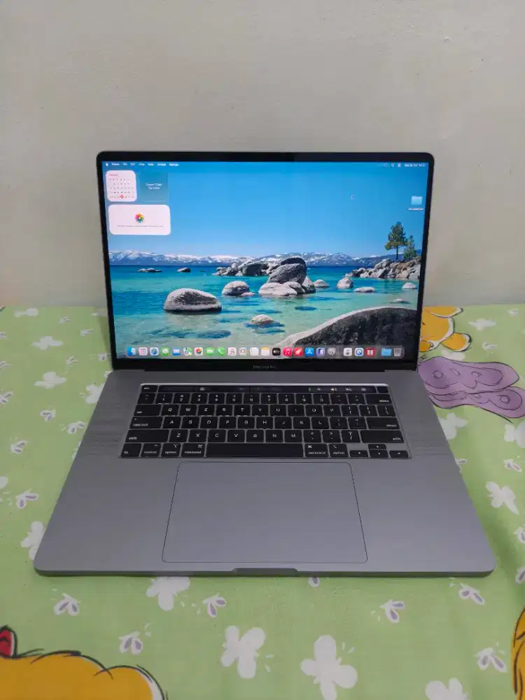 Macbook pro 16 inch 2019 i9 64gb/2tb CTO